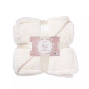 Ulta Plush Throw Blanket Cream